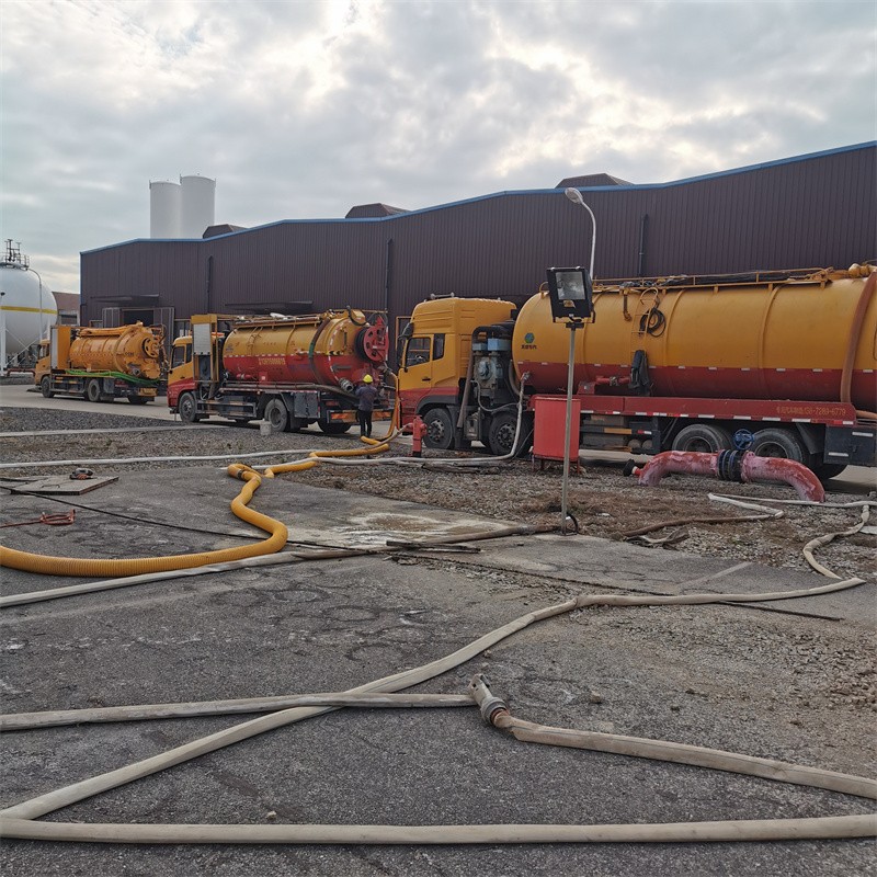 嘉黎污水池清理