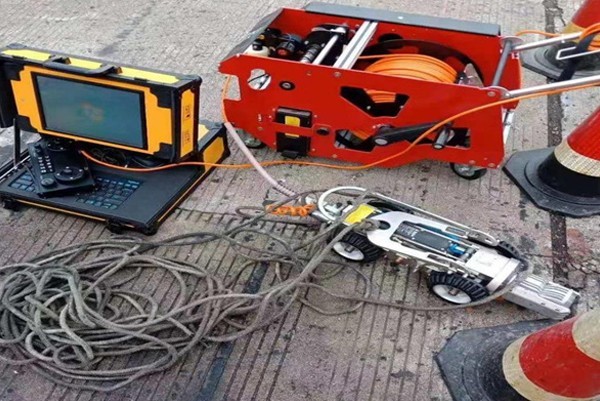 嘉黎CCTV管道检测机器人